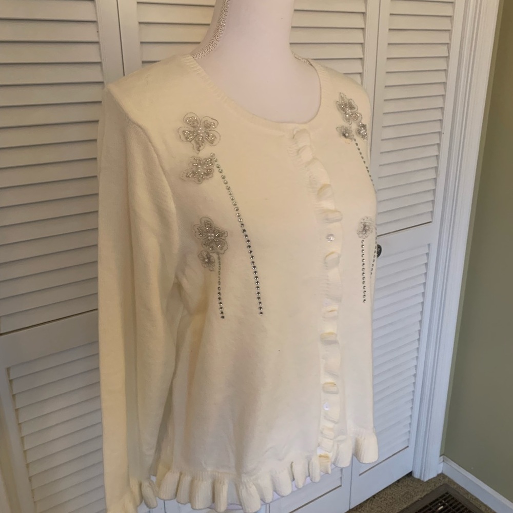 Badgley Mischka Embellished Cream Cardigan with Ruffle Trim Size XL NWT - Picture 6 of 14